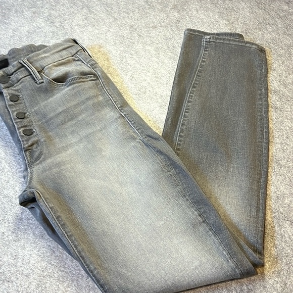 MOTHER Denim - Mother Denim,  The Pixie in Supermoon. Size 27.